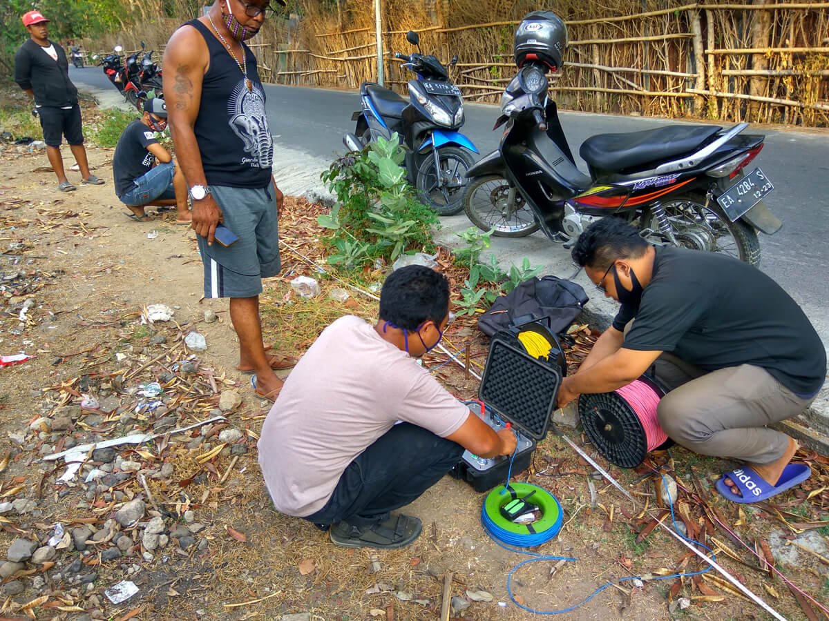 Uji geolistrik tiga titik di Ule